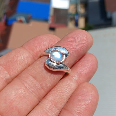Handmade Moonstone Ring, Moonstone Silver Ring, oval shaped Moonstone Ring, Sterling Silver Ring, Oval Moonstone Cab, Minimalist Ring -Size 8.5-0