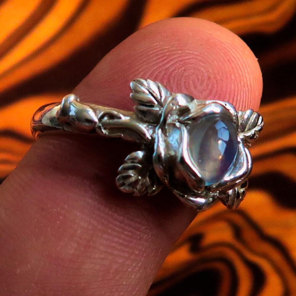 Moonstone Ring, Moonstone Silver Ring, Sterling Silver Ring, Solitaire Ring, Rose Flower Ring, oval shaped Moonstone, unique gift, Size 7.75-4