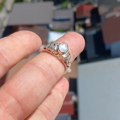 Moonstone Ring, Moonstone Silver Heart Ring, Heart shaped Ring, Sterling Silver Ring, oval shaped Ceylon Moonstone, handmade ring - Size 7-2